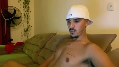 Snapshot of aelucius chatting on 9, 4, 2026 Luci online show from 9, 4, 2026