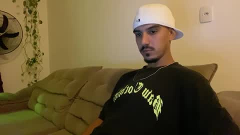 Snapshot of aelucius chatting on 11, 4, 2026 Luci online show from 11, 4, 2026