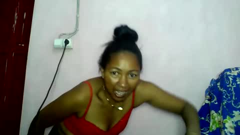 Snapshot of aelyaa chatting on 5, 5, 2026 aelyaa online show from 5, 5, 2026