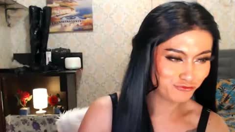 Dominant Goddess Contessa online show from 14, 12, 2024