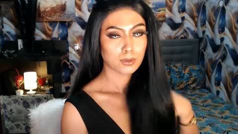 Dominant Goddess Contessa online show from 5, 3, 2025