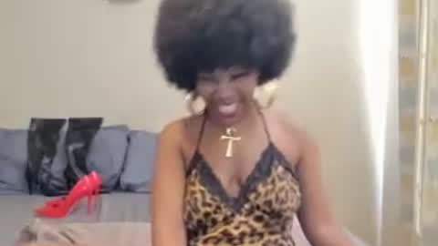 AfricanSquirtQueen online show from 25, 7, 2026