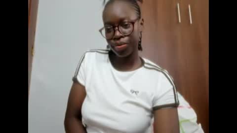 Snapshot of afro_pop chatting on 6, 12, 2024 Leah online show from 6, 12, 2024