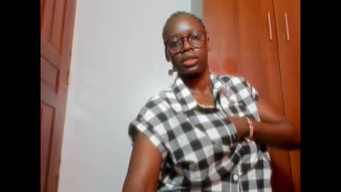 Snapshot of afro_pop chatting on 21, 1, 2025 Leah online show from 21, 1, 2025