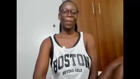 Snapshot of afro_pop chatting on 10, 2, 2025 Leah online show from 10, 2, 2025