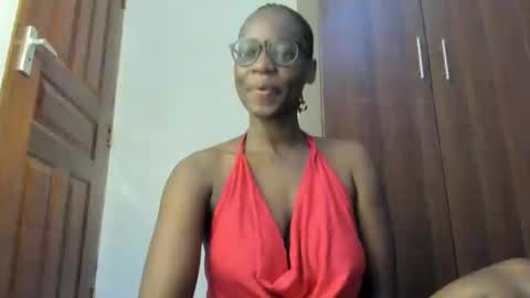 Snapshot of afro_pop chatting on 10, 3, 2025 Leah online show from 10, 3, 2025