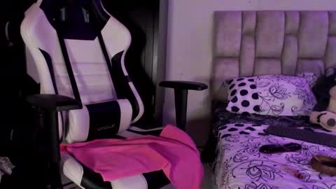 afrodita096 online show from 5, 2, 2025