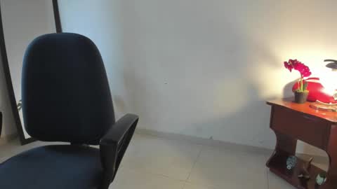 Lorena online show from 17, 12, 2025