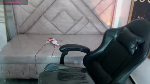 afrodita_wild_v online show from 24, 4, 2026