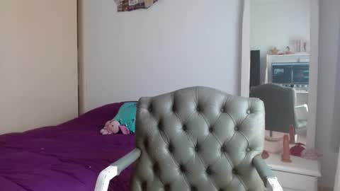 afrodithaa_ online show from 13, 3, 2026