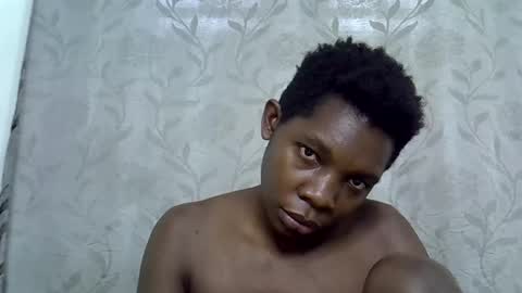 Snapshot of afronubians_ chatting on 3, 3, 2025 pink and josphen online show from 3, 3, 2025