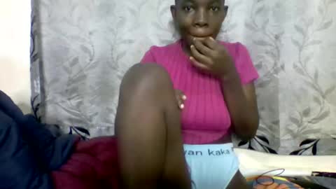 Snapshot of afronubians_ chatting on 6, 3, 2025 pink and josphen online show from 6, 3, 2025