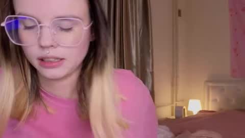 Snapshot of afterdarkduo chatting on 21, 12, 2025 afterdarkduo online show from 21, 12, 2025