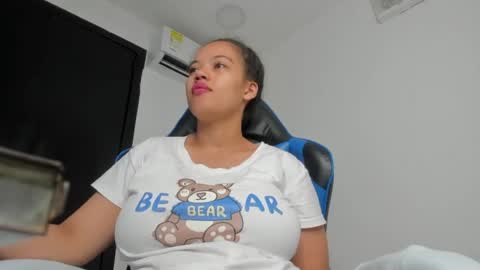 Snapshot of agata18_ chatting on 11, 6, 2026 A G A T A online show from 11, 6, 2026