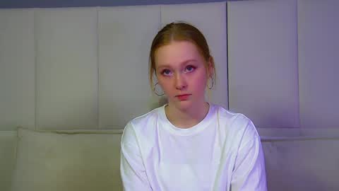 AgataFoxley online show from 28, 4, 2026