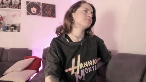 Camila     2 online show from 23, 4, 2026