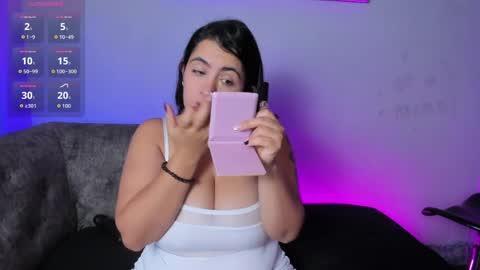 agatha bel    online show from 20, 4, 2026