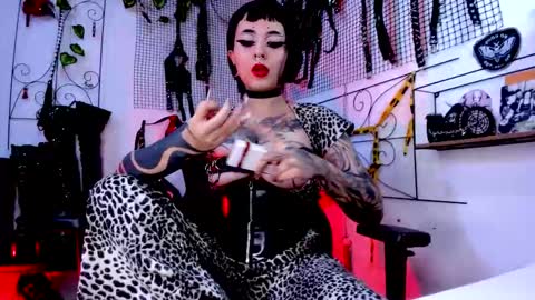 Agatha Fox online show from 22, 12, 2025