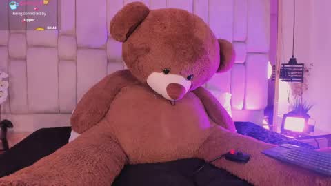 agathauwudoll online show from 28, 4, 2026