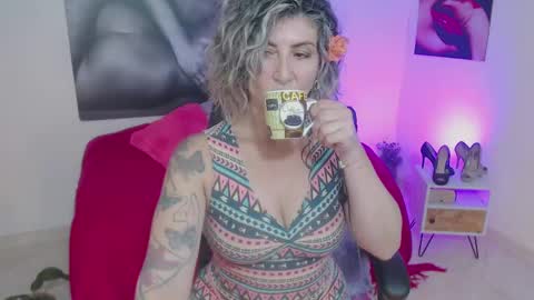 Lily online show from 6, 2, 2025