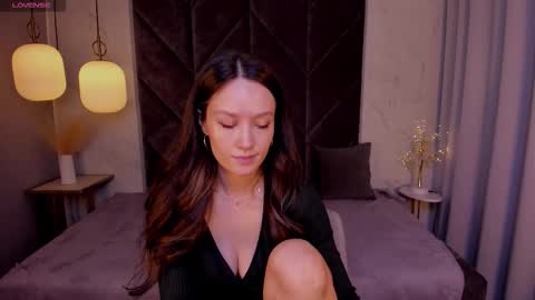 Agnes online show from 29, 10, 2025