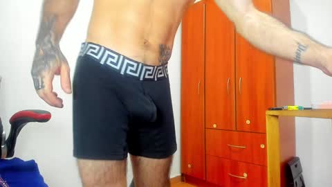 Agustin online show from 12, 1, 2025