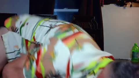 Blue Eyed Handsome Man online show from 25, 3, 2026