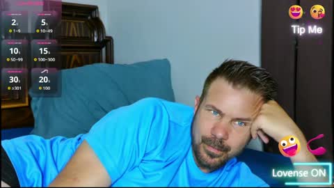 Snapshot of ahardman10 chatting on 18, 5, 2026 Blue Eyed Handsome Man online show from 18, 5, 2026