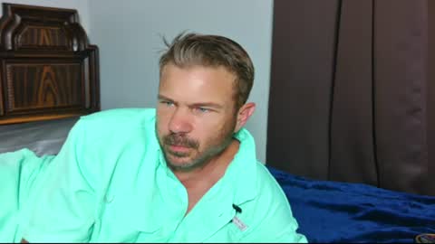 Snapshot of ahardman10 chatting on 10, 6, 2026 Blue Eyed Handsome Man online show from 10, 6, 2026