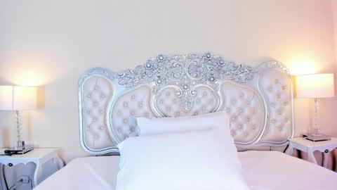 AHINOA online show from 25, 4, 2026