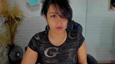 Ahisha online show from 6, 3, 2025