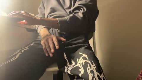 Snapshot of ahmedkhan632131 chatting on 2, 2, 2026 Dylan online show from 2, 2, 2026