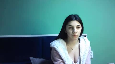 Selena online show from 7, 1, 2025