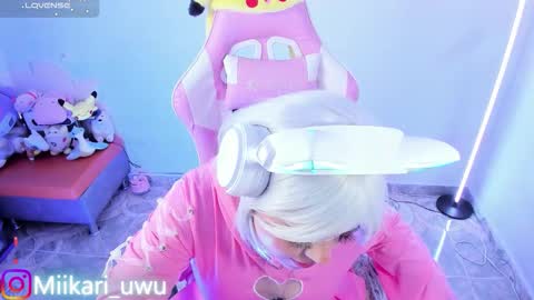 Snapshot of ahri_elderwood chatting on 13, 2, 2026 Ahri help me get to 100 online show from 13, 2, 2026