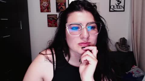 Ahriana Bluff online show from 11, 2, 2025