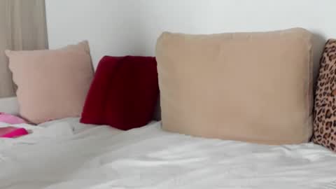 Snapshot of ahriangel chatting on 11, 3, 2026 AhriAngel OF ahriangel online show from 11, 3, 2026