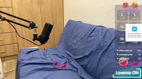 Snapshot of ahsleysnow chatting on 23, 1, 2025 AHSLEY online show from 23, 1, 2025