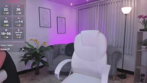 Snapshot of aida_adams chatting on 10, 3, 2025 AIDA ADAMS online show from 10, 3, 2025