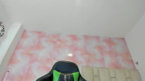 karoline  online show from 15, 1, 2026