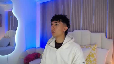 Aiden online show from 16, 3, 2026