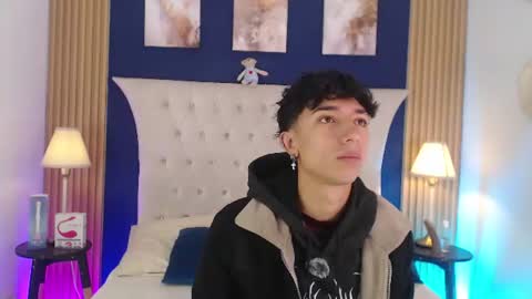 Snapshot of aiden_rivers_ chatting on 18, 7, 2026 Aiden online show from 18, 7, 2026