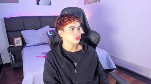 Aiden  online show from 14, 11, 2025