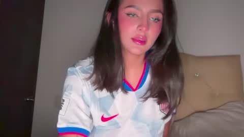 Aiisha online show from 18, 6, 2026