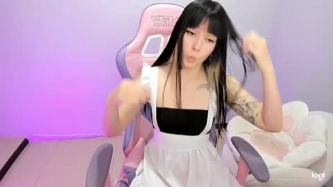 Ailee Hyuga online show from 3, 1, 2025