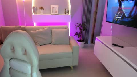   online show from 24, 2, 2026