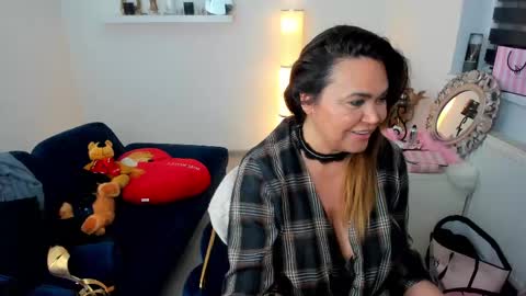 Aileen online show from 16, 2, 2025