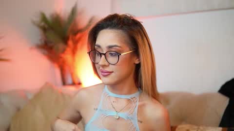  Aileen  online show from 23, 11, 2025