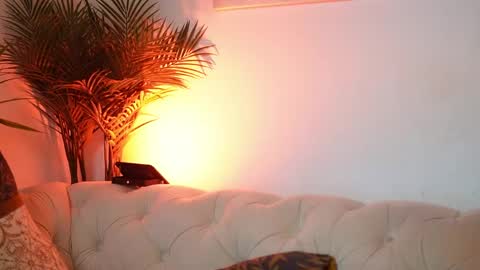  Aileen  online show from 15, 4, 2026