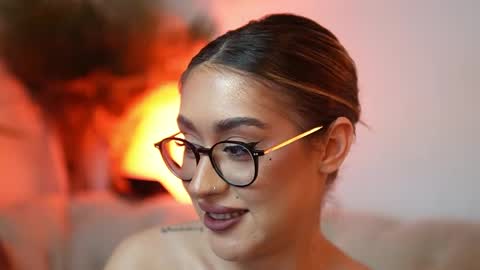  Aileen  online show from 21, 4, 2026