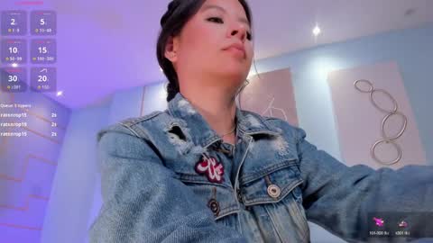  AILEEN VEGA  online show from 8, 1, 2025